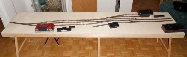 Bahnhof Possendorf - Anlagenplanung - Anlage mit Geb&auml;uden und Gleisen - Bahnsteigseite