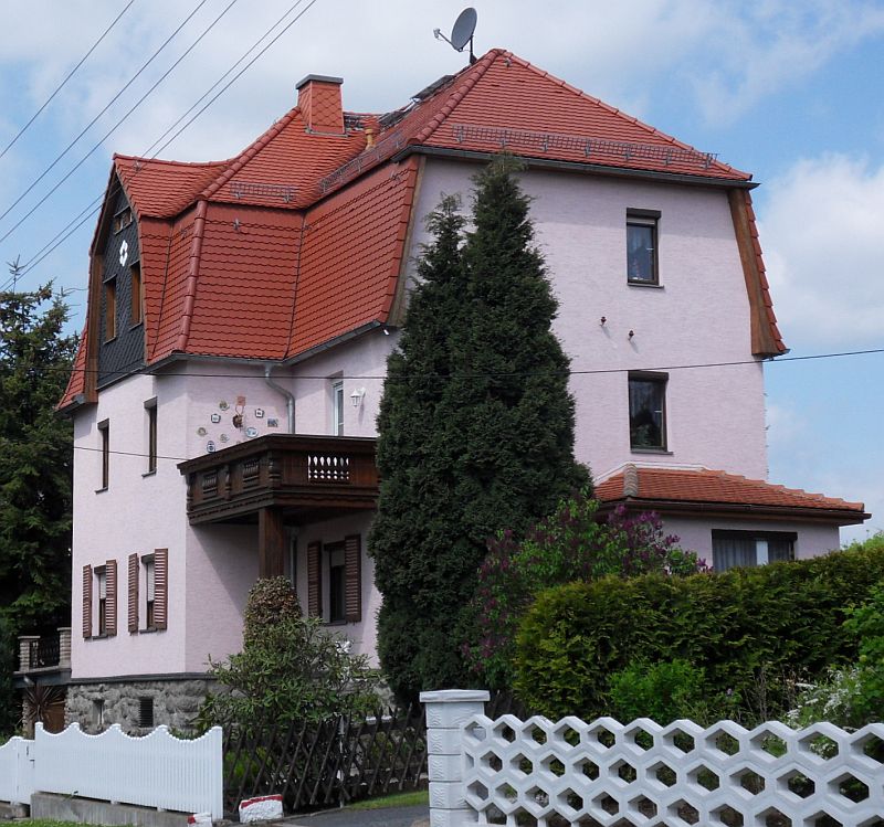 Bahnhof Possendorf - Gebäude - Mehrfamilienhaus original