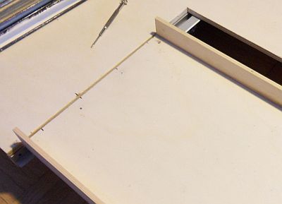 Bahnhof Bannewitz - Anlagenaufbau - Mechanischer Aufbau der Schiebeb&uuml;hne - Die B&uuml;hne muss exakt auf Anlagenh&ouml;he sitzen.